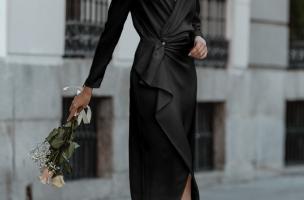 Elegantna haljina sa volanima i 3/4 rukavima Brynlee, crna