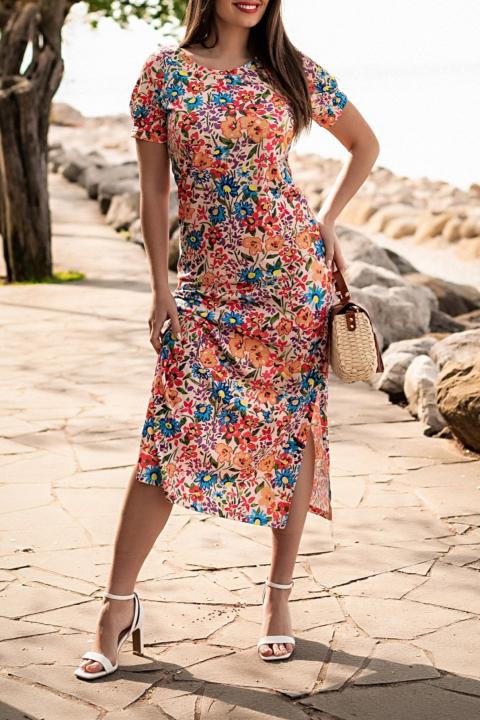 Model na slici je visok 170 cm i nosi veličinu S.