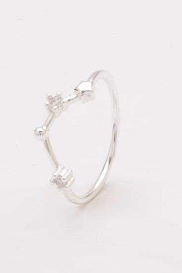 Srebrni prsten sa ukrasnim dijamantima,  srebrna boja
