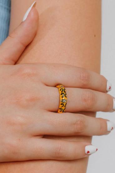 Prsten sa uzorkom, žute boje