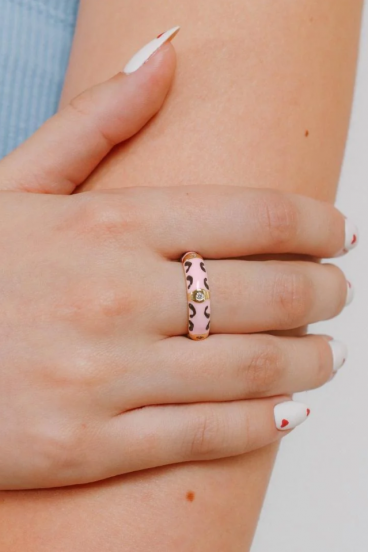 Prsten sa uzorkom, roze boje
