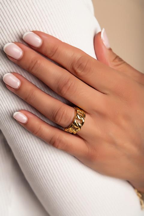 Elegantan prsten, ART2110, zlatne boje.