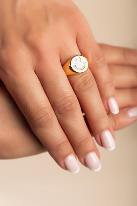 Elegantan prsten, ART2096, zlatne boje.