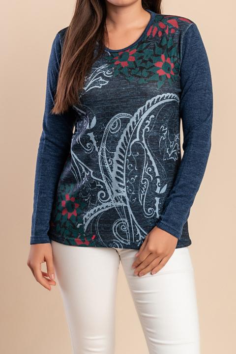 Model na slici je visok 170 cm